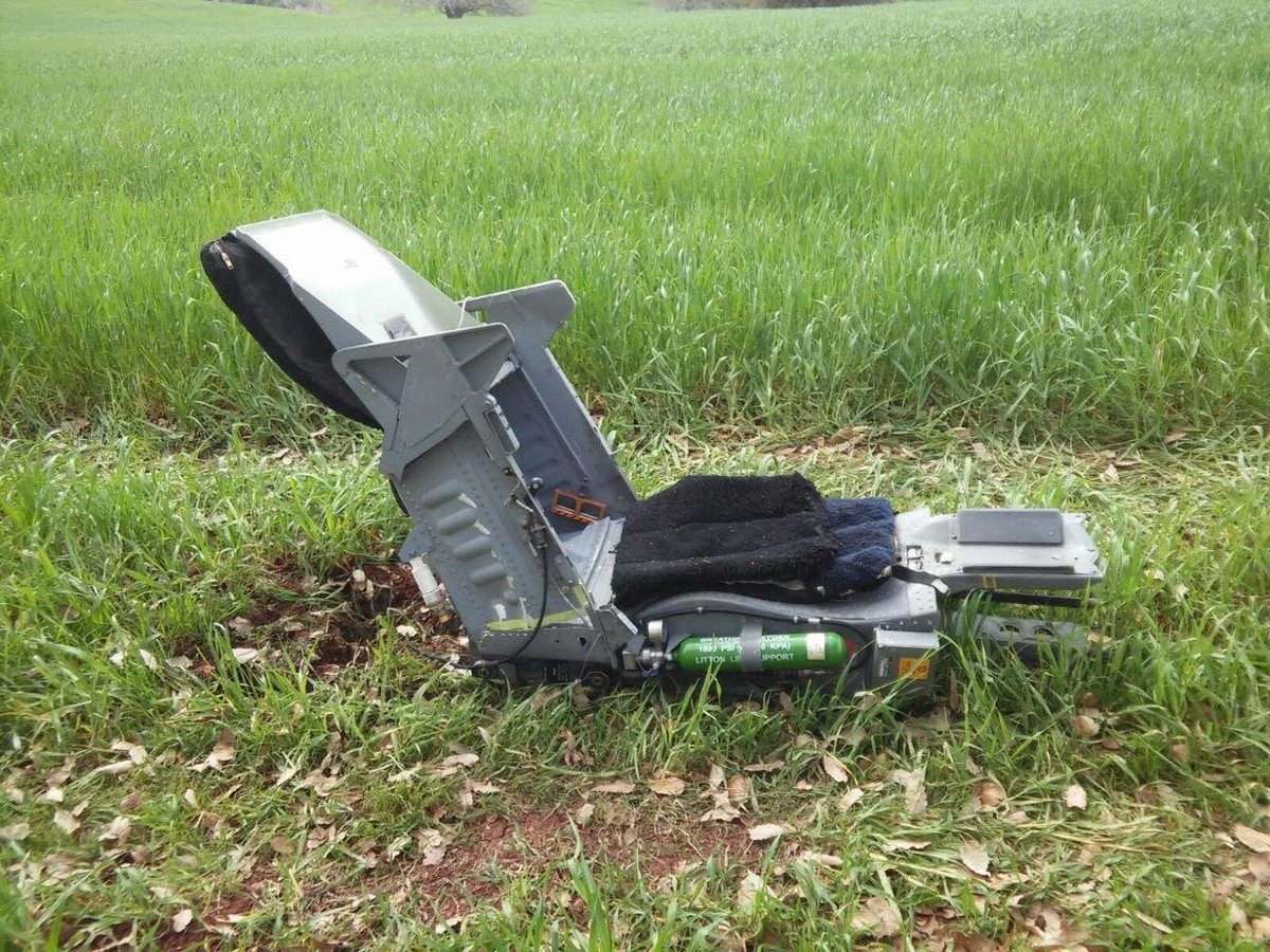 ΕΚΤΑΚΤΟ – Διάγγελμα Μ.Νετανιάχου: Μεγαλώνουν οι απώλειες με AH-64 Apache και F-15 Ra’am – «Του στήσαμε παγίδα, δεν το ρίξαμε με S-200» λέει Στρατηγός